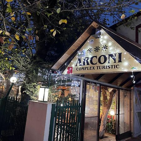 Pensiune Restaurant Arconi นาโวดาริ ภายนอก รูปภาพ